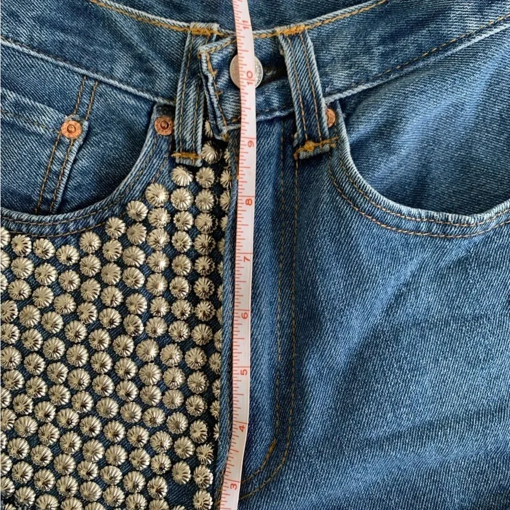 LEVIS 550 DENIM STUDDED CUTOFF SHORTS